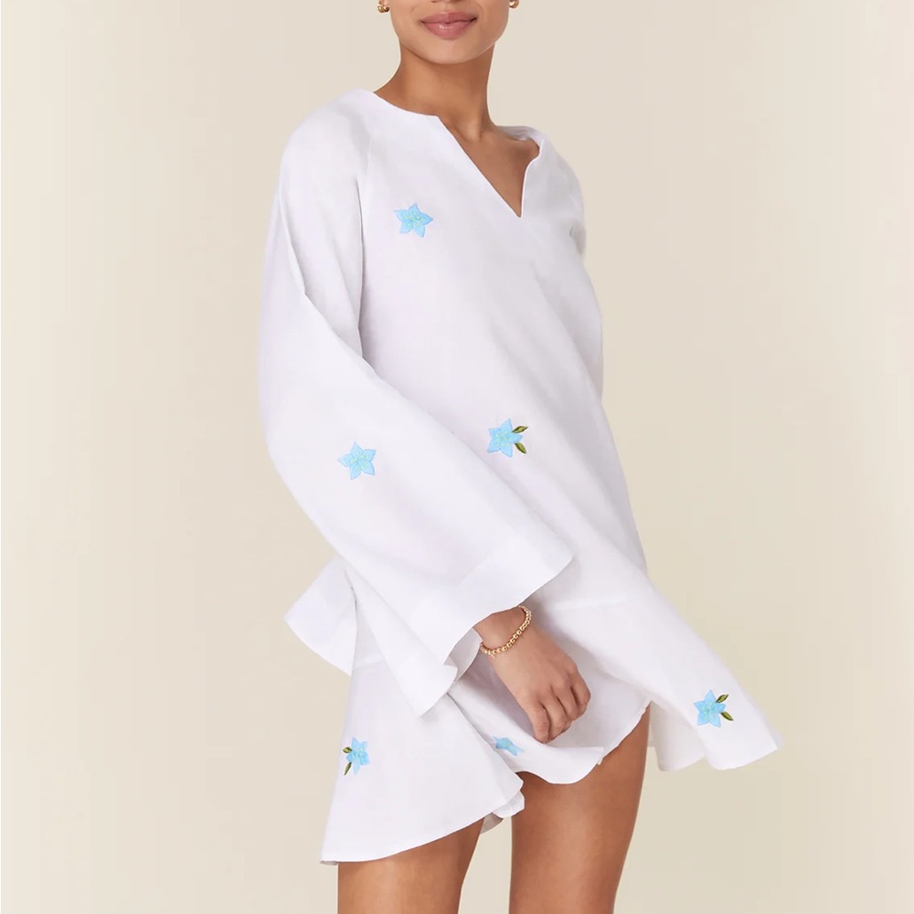 🍁 Andie White Dress with Blue Floral Accents NWT SZ XL